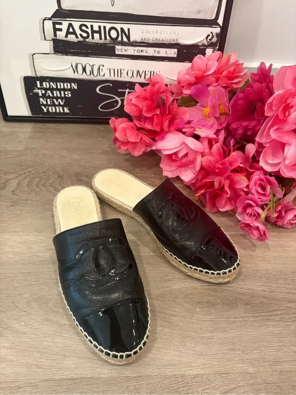 CHANEL Black Leather & Patent Espadrille Mule slide on